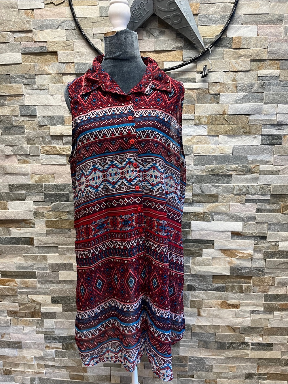 Unique Spectrum Red and Blue Geometric Print Shirt